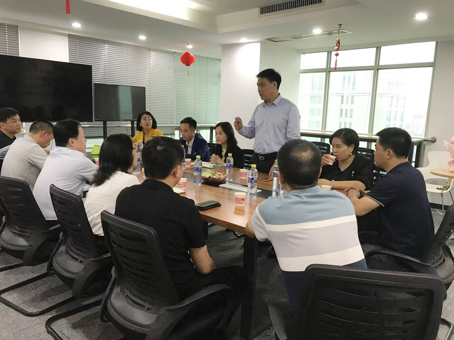 廈門永新昌機械設備有限公司董事長潘玉林座談會發表講話